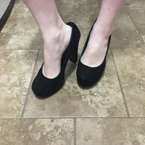 Gianni Bini Suede Heels